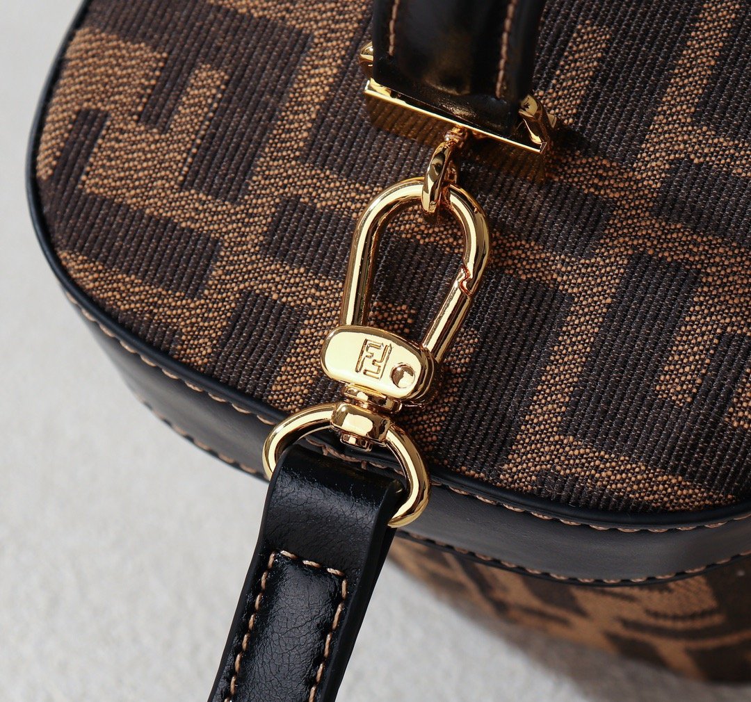 ESMEE - Top Quality Bag FND 708
