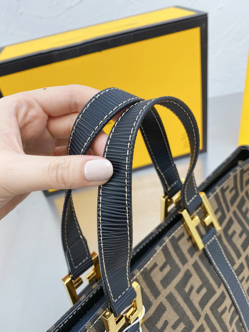 ESMEE - Top Quality Bag FND 677