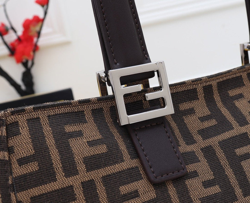 ESMEE - Top Quality Bag FND 680