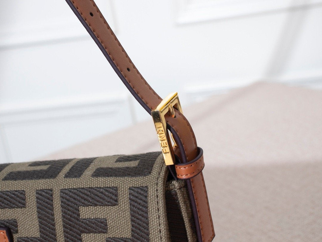 ESMEE - Top Quality Bag FND 700
