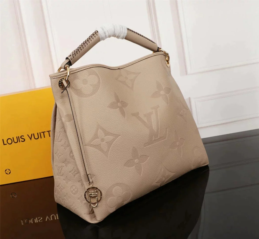 ESMEE - Top Quality Bags LUV 179