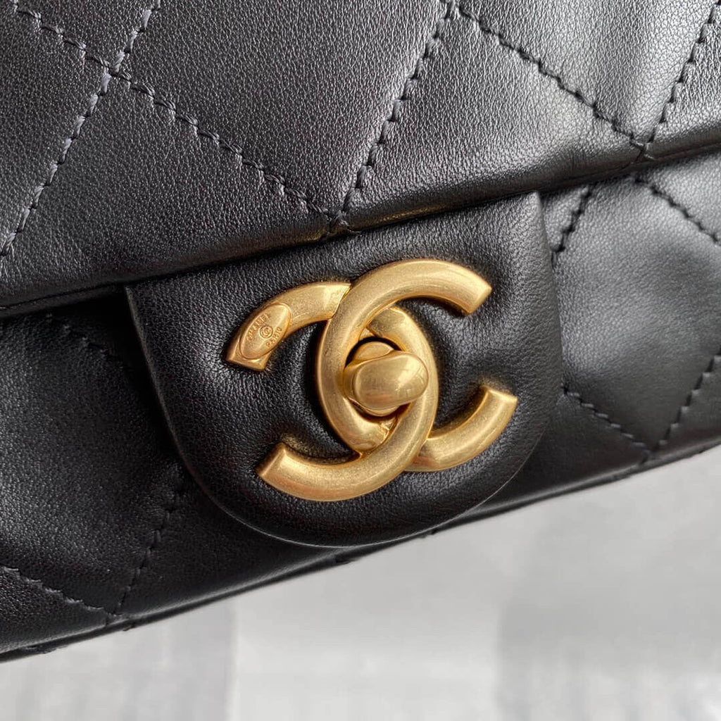 ESMEE Crystal Pearls Chain Flap Bag CHL - 716
