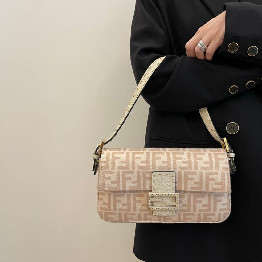 ESMEE Beige FF Wool Bag - FND 800