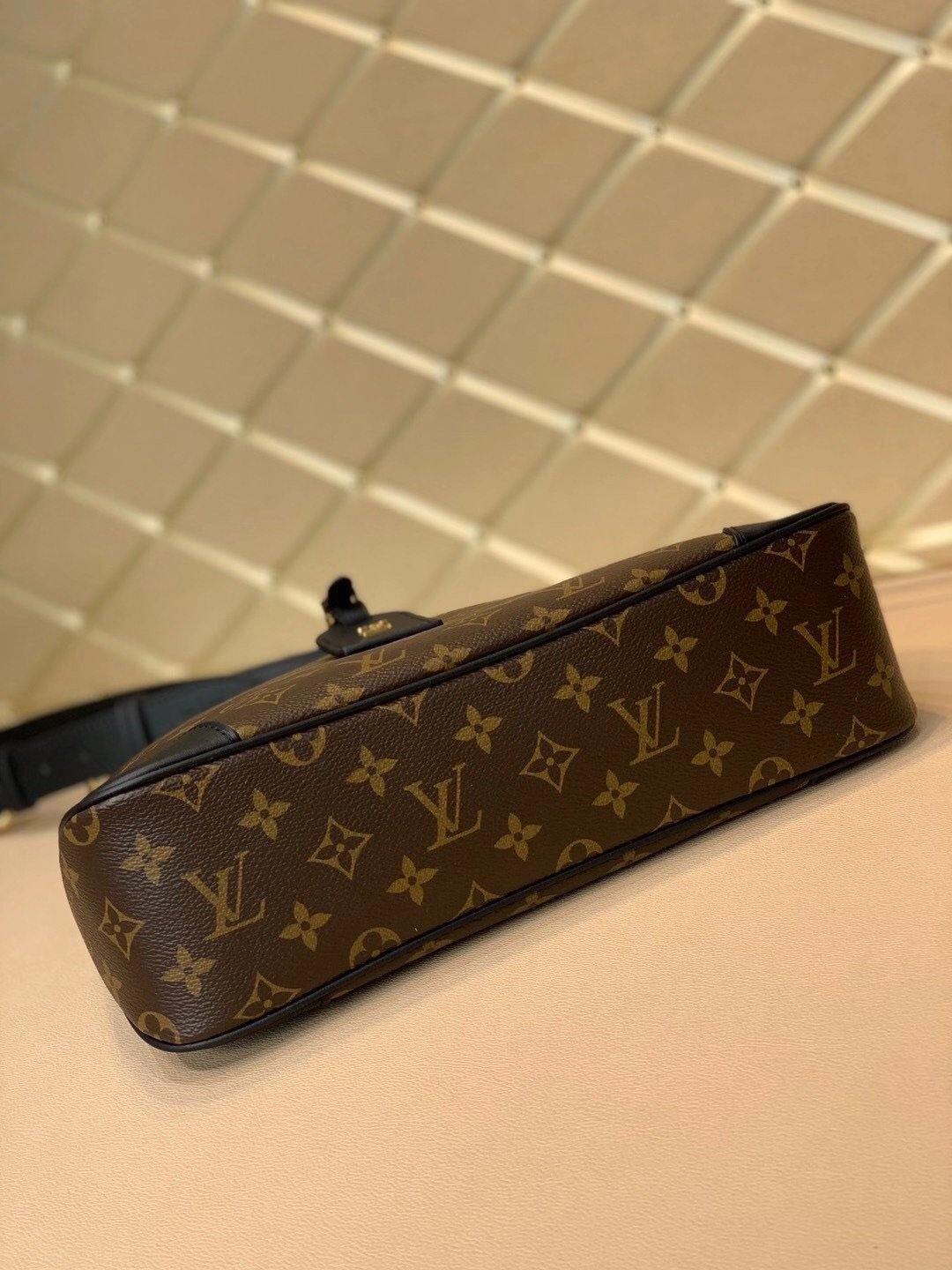 ESMEE - Top Quality Bags LUV 359
