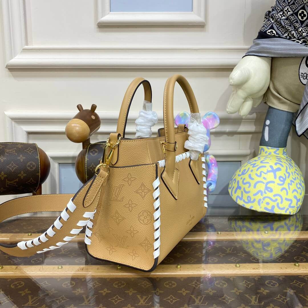 ESMEE OnMySide PM Shoulder Bag - LUV 409