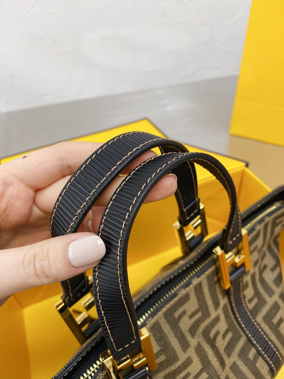 ESMEE - Top Quality Bag FND 676