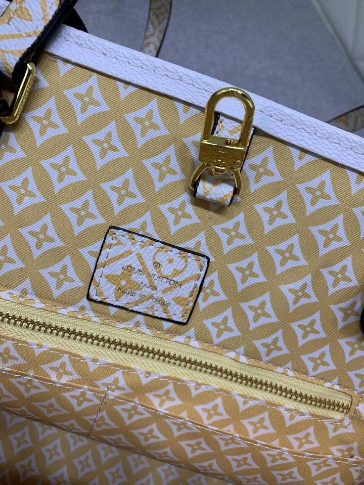 ESMEE - Top Quality Bags LUV 165