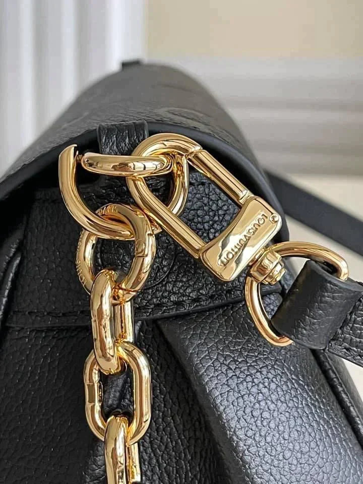 ESMEE - Top Quality Bags LUV 229
