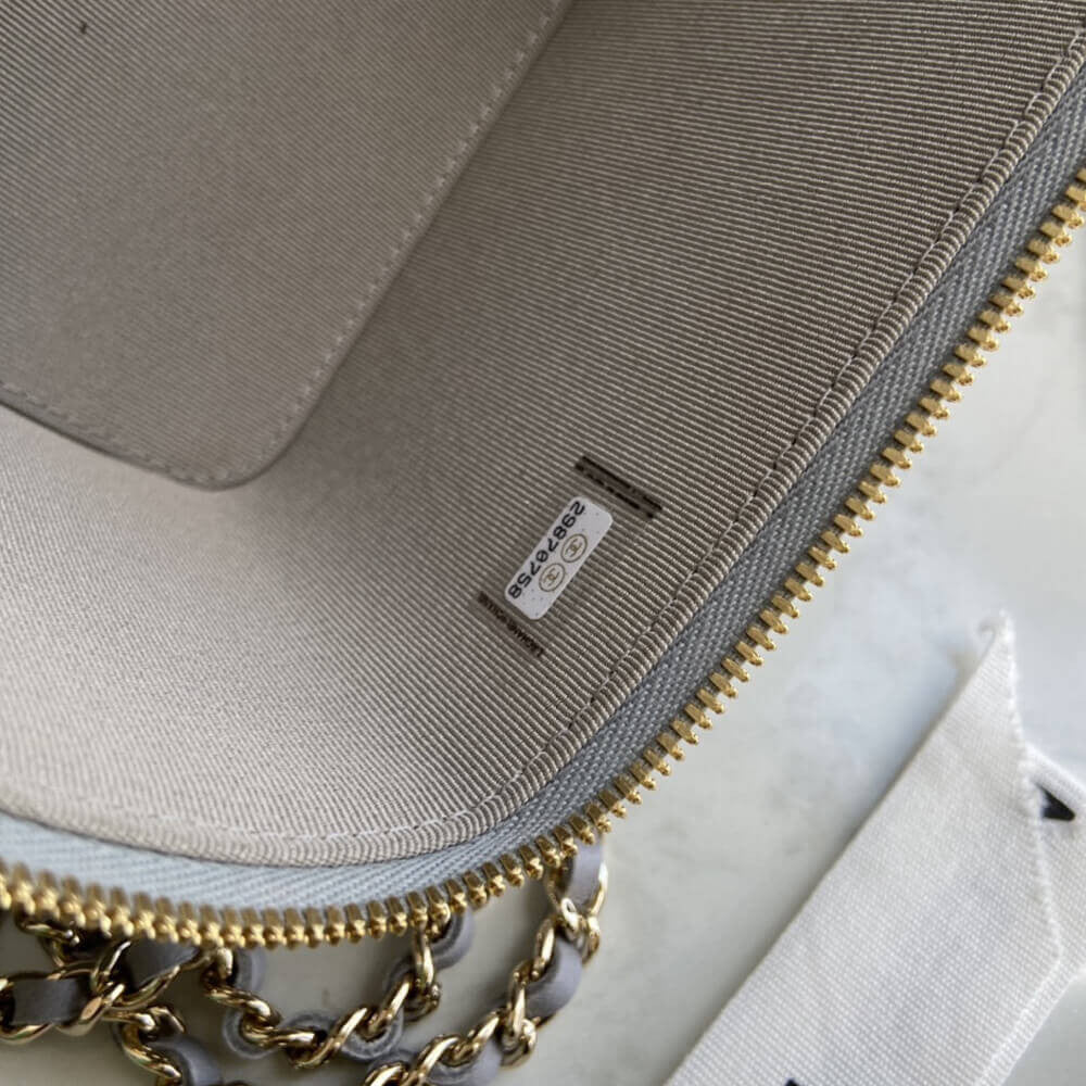 ESMEE Mini Vanity Case With Chain CHL - 727